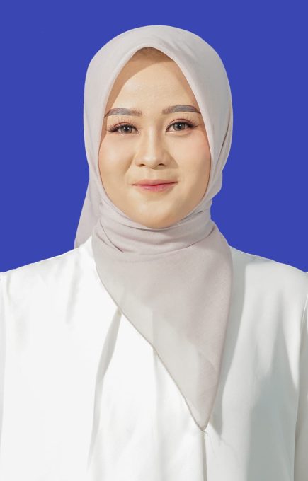 Ayu Yardi10
